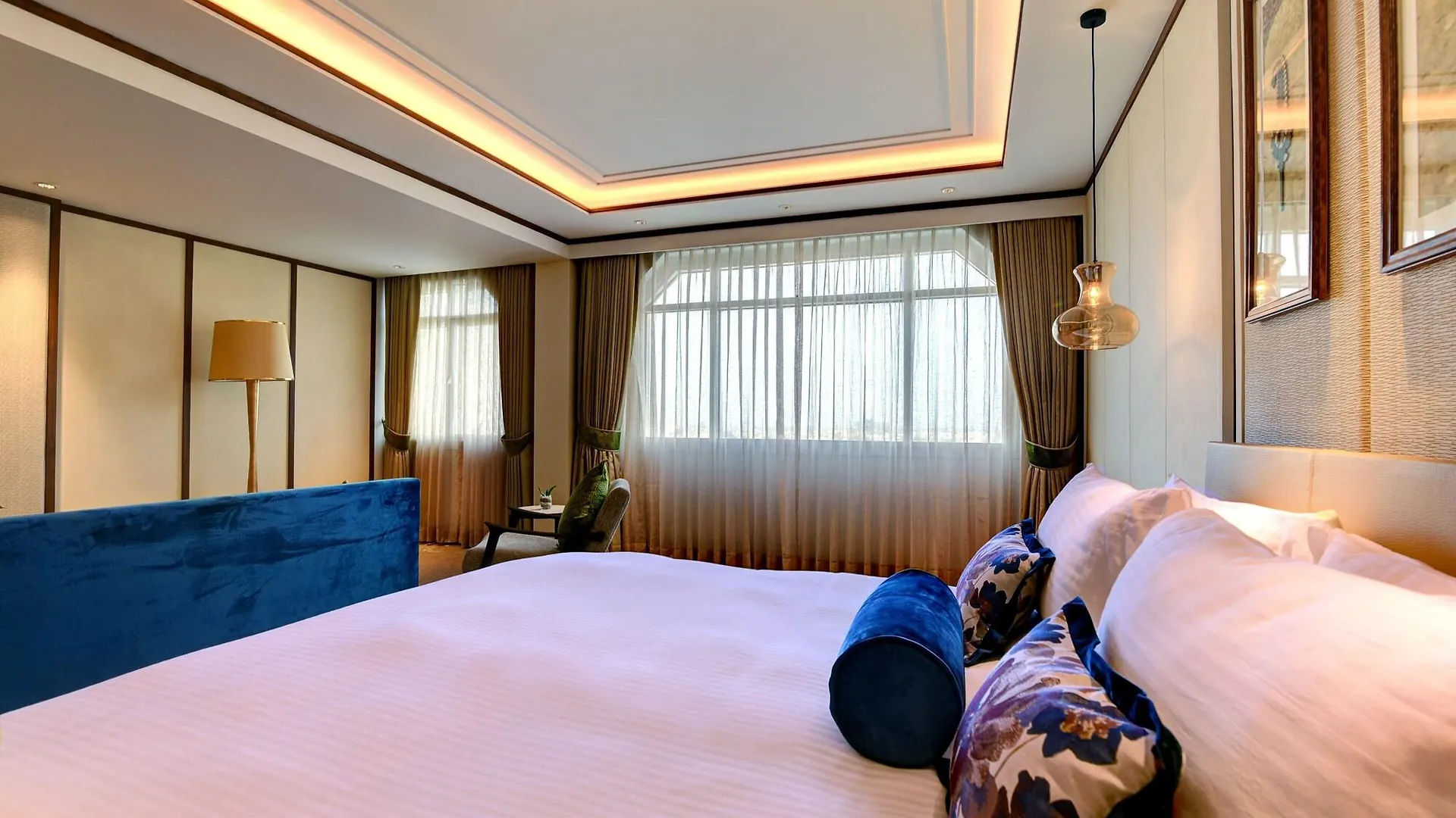 *****  Tajview Agra - Ihcl Seleqtions Hotel India