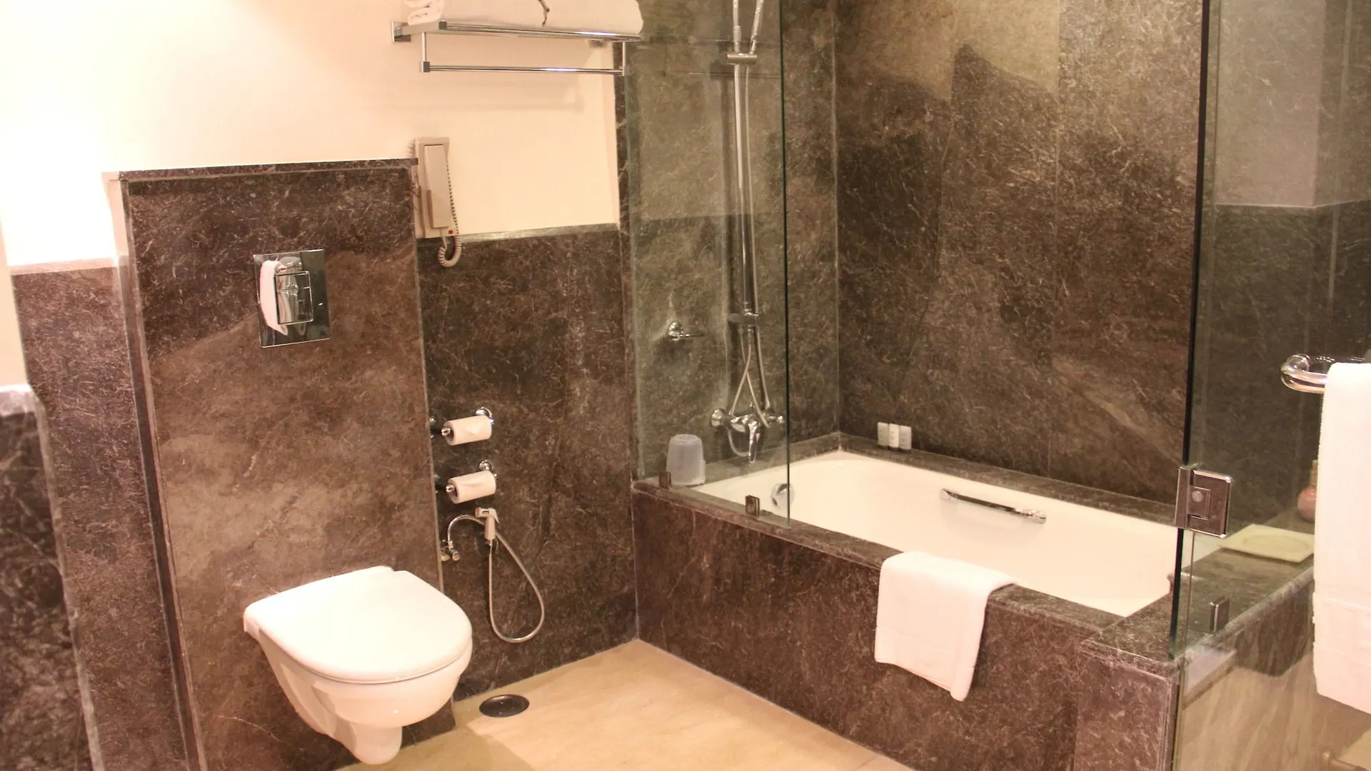 Tajview Agra - Ihcl Seleqtions Hotel