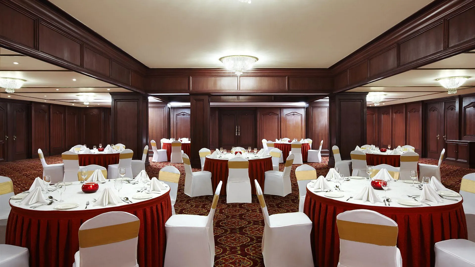Tajview Agra - Ihcl Seleqtions Hotel