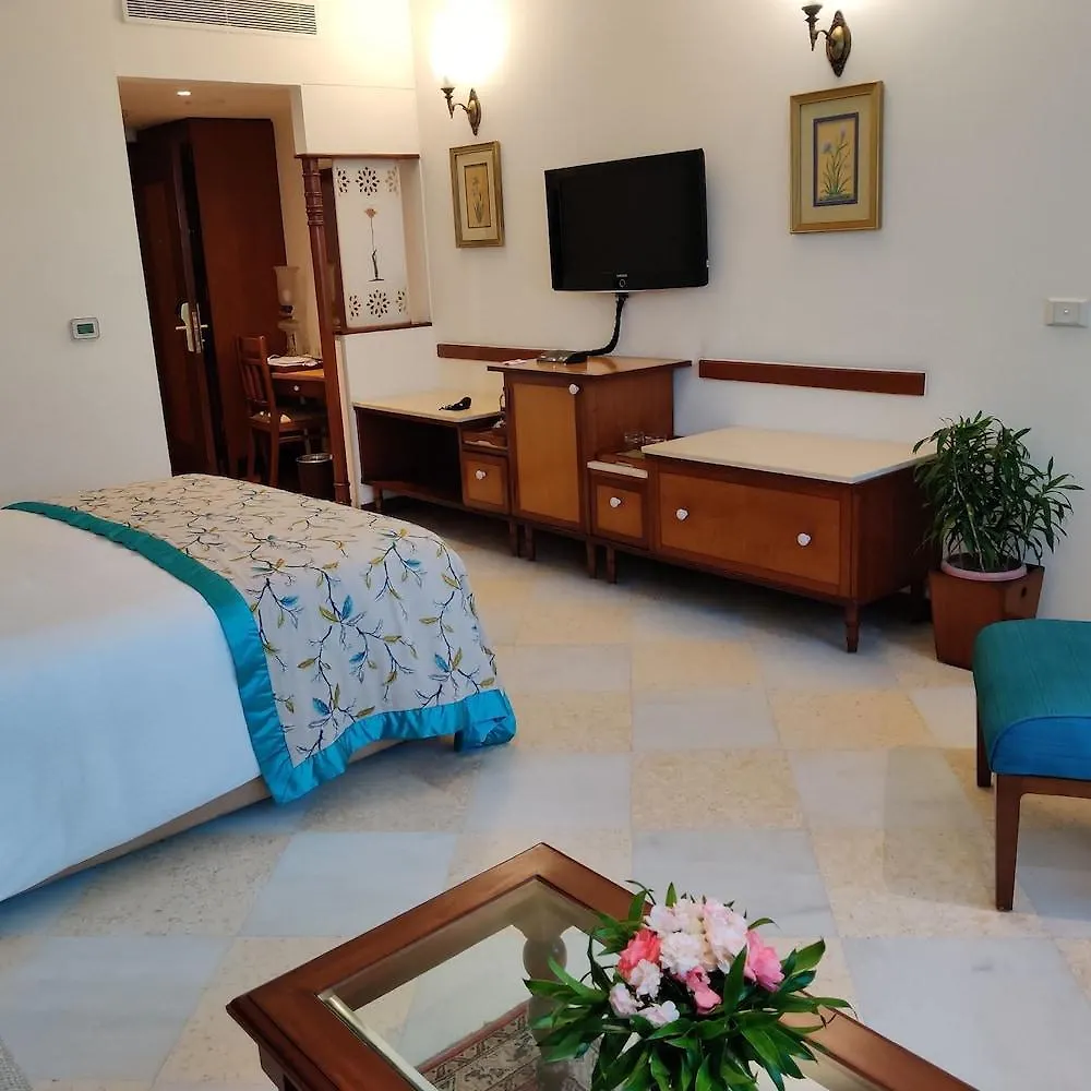 *****  Tajview Agra - Ihcl Seleqtions Hotel India